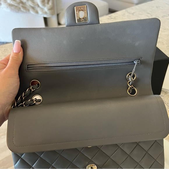 Chanel medium classic flap Lambskin handbag - Picture 12 of 16